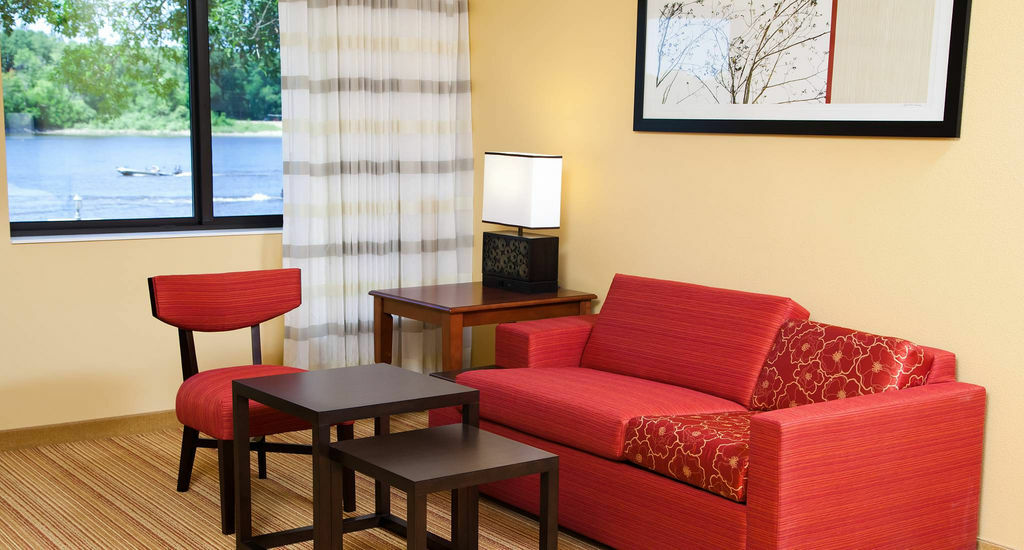 Courtyard La Crosse Downtown/Mississippi Riverfront Ngoại thất bức ảnh